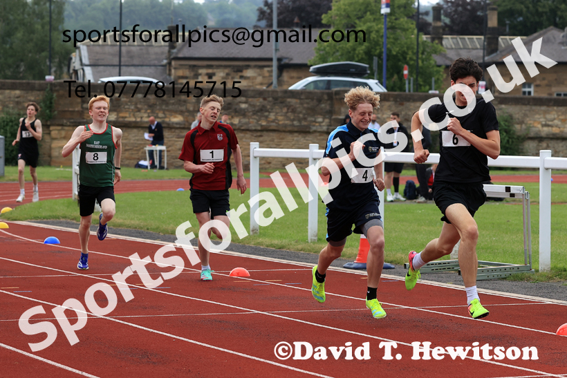 Middle Distance, 2026 Northumberland Schools Track and Field, Wentworth, Hexhan. Photo: David T. Hewitson/Sports for All Pics